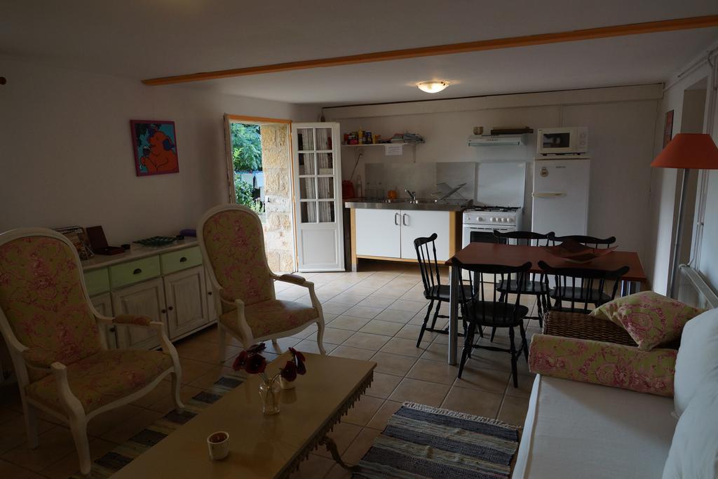 Prayssac Chambres D'Hotes Le Verger מראה חיצוני תמונה